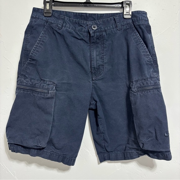 Nike Men's Woven Performance Cargo Utility Shorts Navy Blue Size 32 613644-475 - Picture 1 of 9